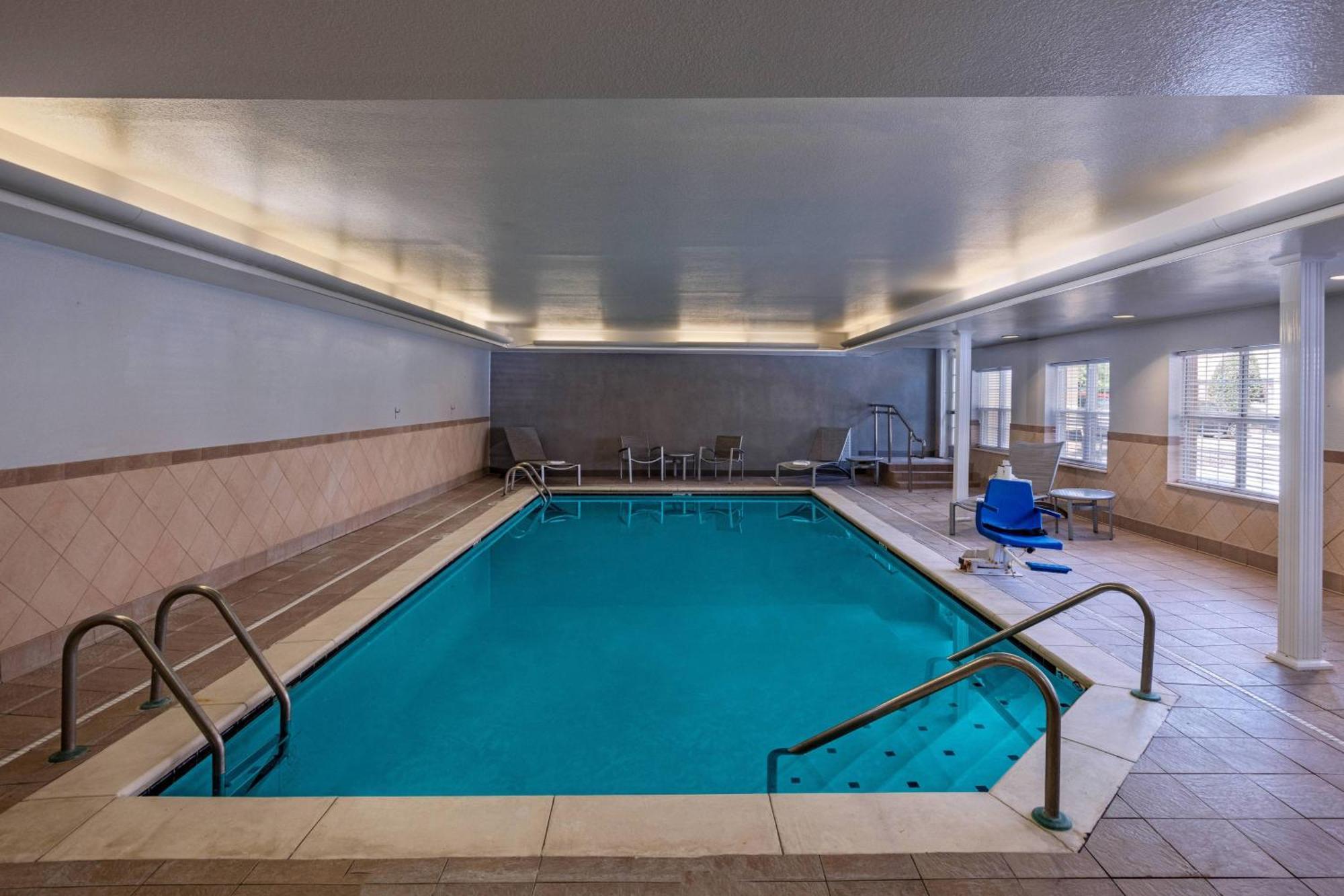 Towneplace Suites By Marriott Baton Rouge South Екстер'єр фото
