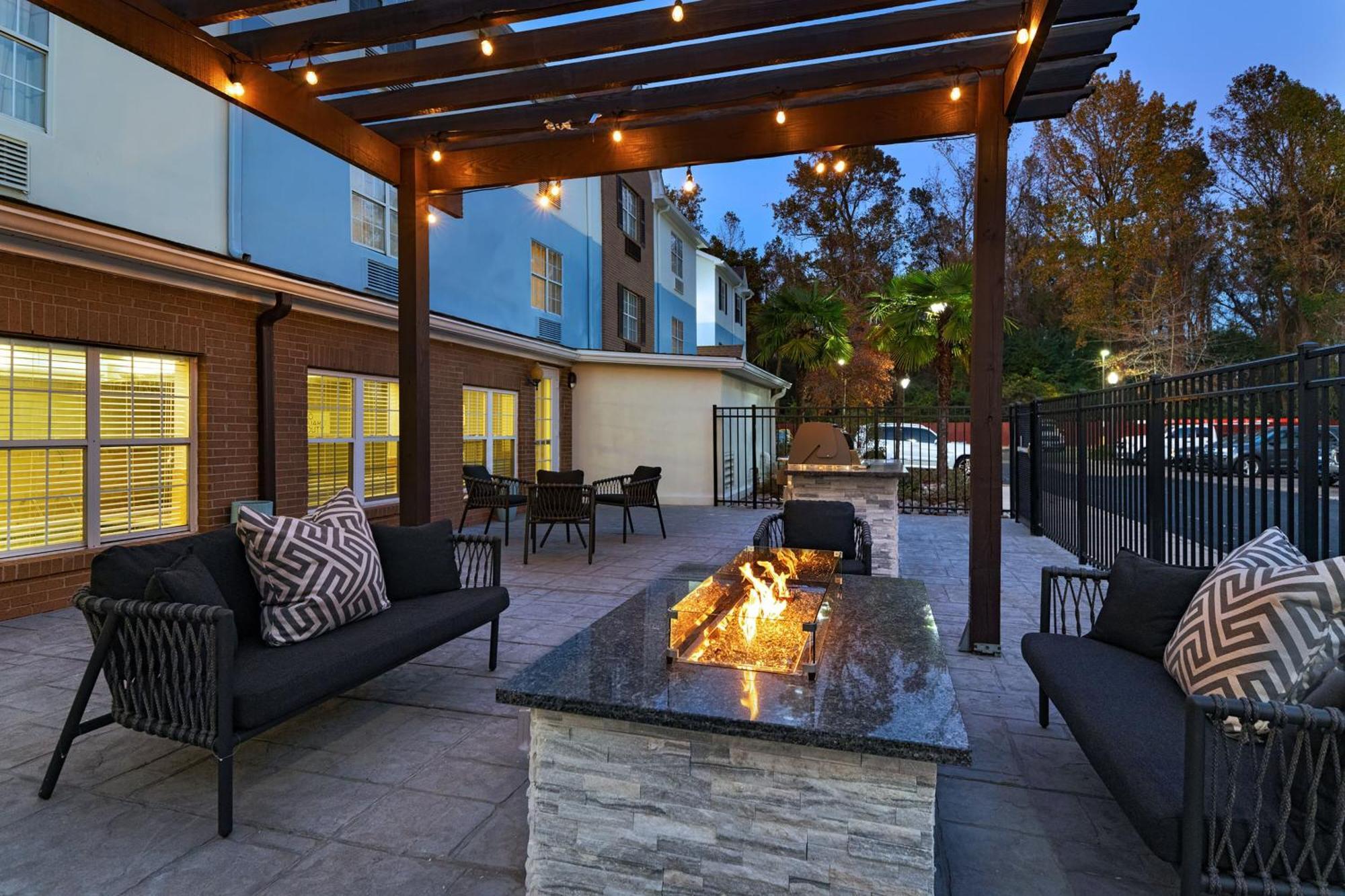 Towneplace Suites By Marriott Baton Rouge South Екстер'єр фото